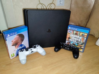 Playstation 4 slim 2 controllere si GTA5,Fifa22,Need for speed,God of war