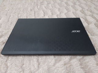 Acer Aspire V3 foto 4