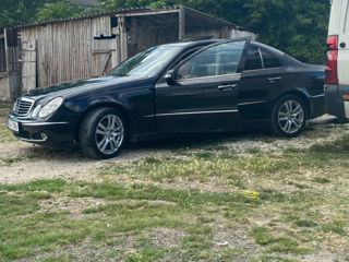 Mercedes E-Class foto 6