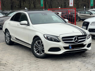 Mercedes C-Class foto 3