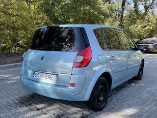 Renault Scenic foto 10