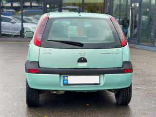 Opel Corsa foto 5