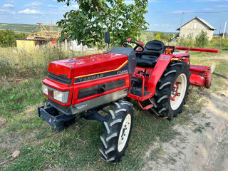 Yanmar 25cp +freză la sol