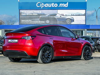 Tesla Model Y foto 4