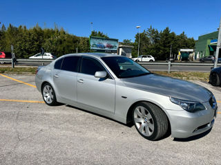 BMW 5 Series foto 2