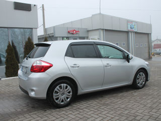 Toyota Auris foto 4