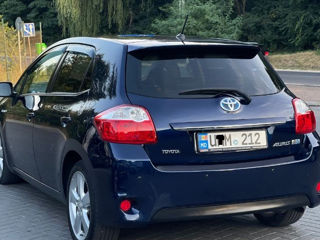 Toyota Auris foto 2