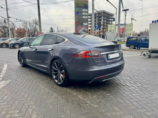 Tesla Model S foto 3