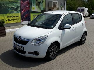 Opel Agila foto 2