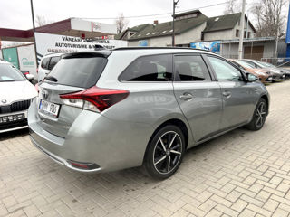 Toyota Auris foto 3