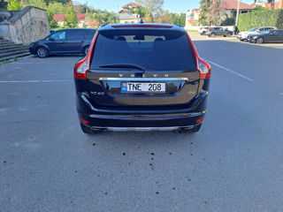 Volvo XC60 foto 8