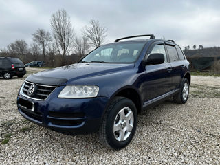 Volkswagen Touareg foto 1