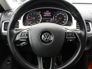 Volkswagen Touareg foto 18