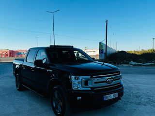 Ford F-150 foto 9