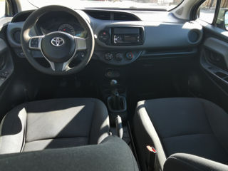 Toyota Yaris foto 3