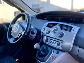 Renault Grand Scenic foto 9