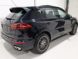 Porsche Cayenne foto 2