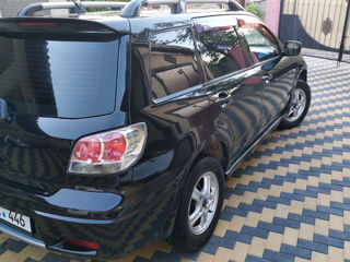 Mitsubishi Outlander foto 4