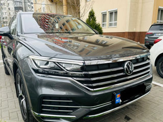Volkswagen Touareg foto 2
