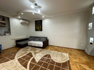 Apartament cu 2 camere, 74 m², Buiucani, Chișinău foto 3