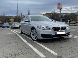 BMW 5 Series foto 1