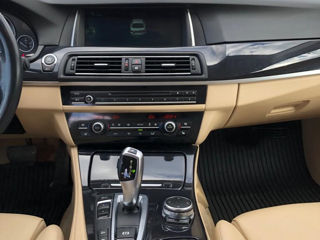 BMW 5 Series foto 7