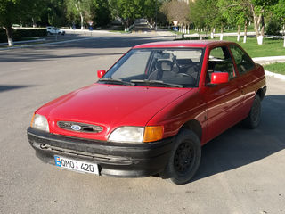 Ford Escort foto 1