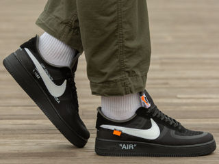 Nike Air Force 1 Low Black x Off-White foto 8