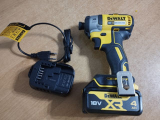 DeWalt DCF887