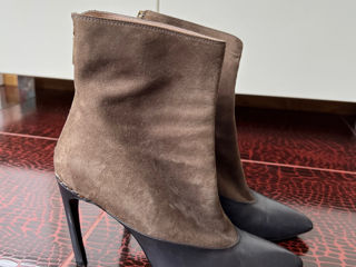 Botine cu toc Carlo Pazolini
