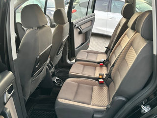 Volkswagen Touran foto 14