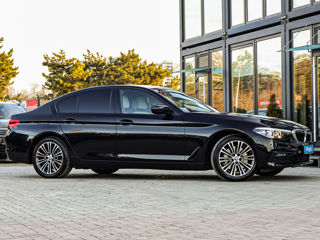 BMW 5 Series foto 2