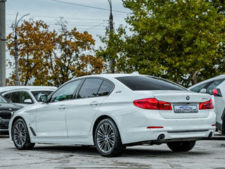 BMW 5 Series foto 2