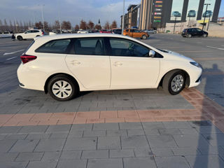 Toyota Auris foto 3