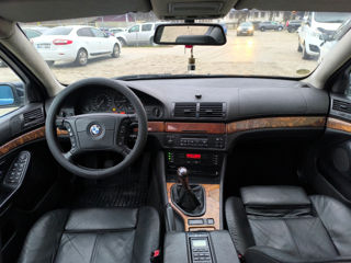 BMW 5 Series foto 9