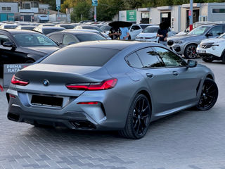 BMW 8 Series foto 4