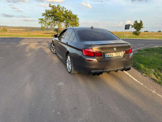 BMW 5 Series foto 5