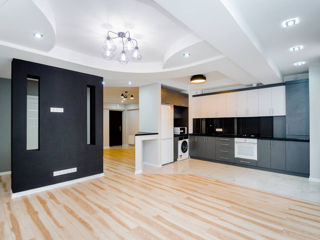 2-х комнатная квартира, 102 м², Центр, Кишинёв