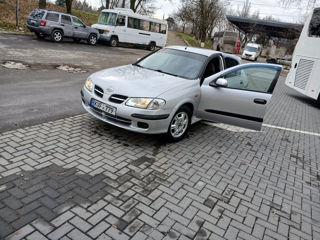 Nissan Almera foto 10