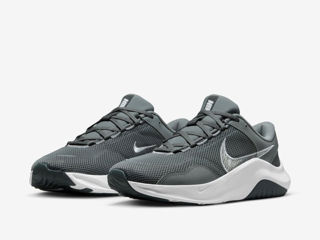 Nike Training Legend Essential Size 42.5 Noi Новые foto 2