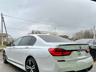 BMW 7 Series foto 3