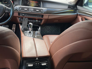 BMW 5 Series foto 11