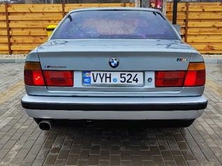 BMW 5 Series foto 6