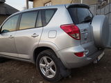 Toyota Rav 4 foto 2