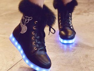 Хит сезона! Кроссовки с LED подсветкой! foto 9