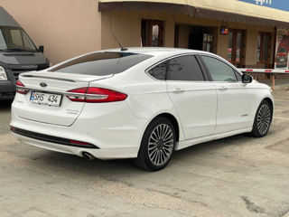 Ford Fusion foto 4