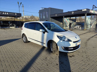 Renault Grand Scenic foto 3