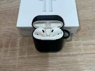 Продам оригинальные AirPods 2