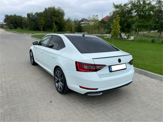 Skoda Superb foto 3