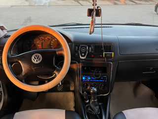 Volkswagen Golf foto 6